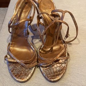 Bronze and silver Metallic crocodile leather strapped heel sandals 38